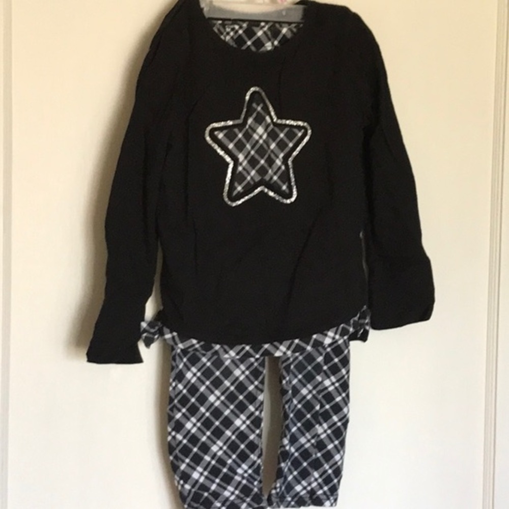 Girls 5T shirt and leggings outfit